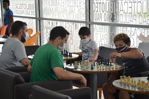 Jogos para Todos! Oficina de Xadrez - Biblioteca de São Paulo