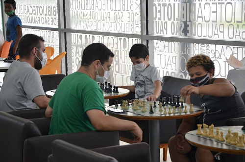 Jogos para todos! Oficina de xadrez - Biblioteca de São Paulo