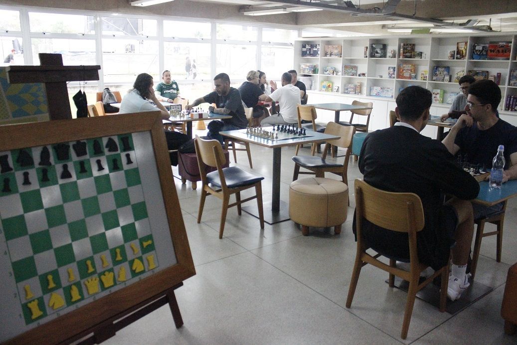 Oficina sobre jogo de xadrez tem inscrições abertas para pessoas com  deficiência