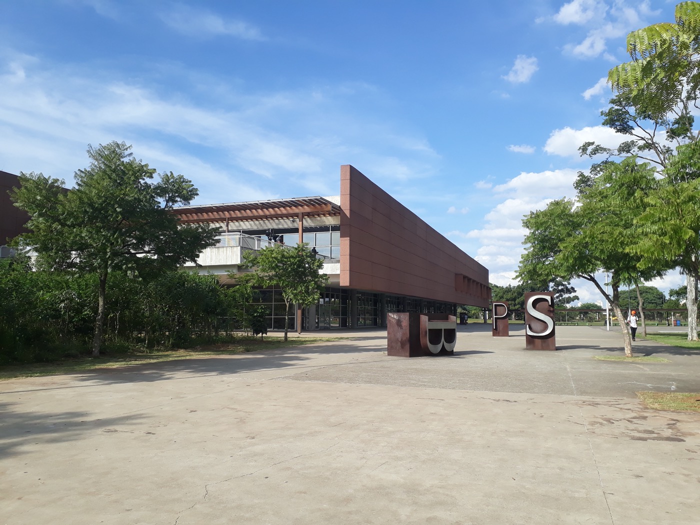 Partida simultânea de xadrez com Mequinho é destaque no feriado -  Biblioteca de São Paulo