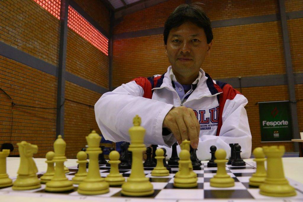 Campeonato traz mestres do xadrez, como Matsuura e Mequinho, a
